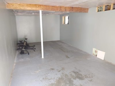 30 x 14 Basement in Manchester, New Hampshire near [object Object]