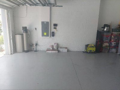 20×20 self storage unit at 17237 Bridlepath Ct Lutz, Florida