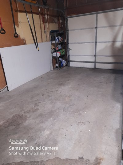 10 x 5 Garage in Maple Grove, Minnesota