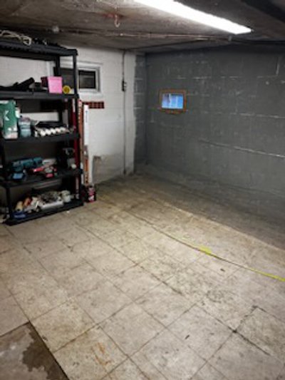 12 x 12 Basement in Baltimore, Maryland