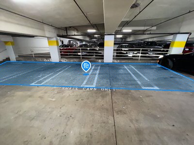 10 x 20 Parking Garage in Encino, California near [object Object]