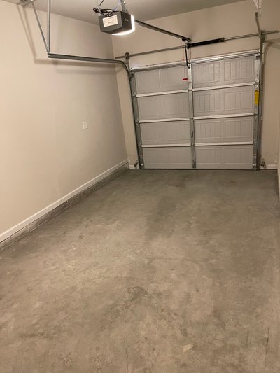 20×10 Garage in Riverdale, GA near 6115 Guilford Ln 3