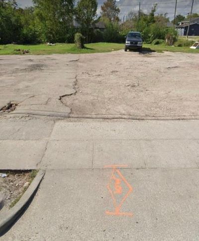 24 x 213 Parking Lot in Houston, Texas near [object Object]