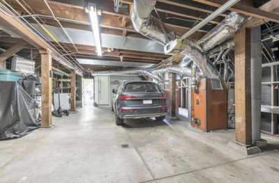 6 x 6 Garage in San Francisco, California near [object Object]