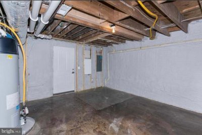 15 x 15 Basement in Baltimore, Maryland