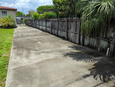 25 x 9 Driveway in Miami, Florida near [object Object]