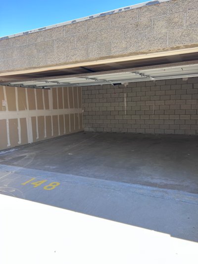 18 x 19 Garage in Lancaster, California near [object Object]