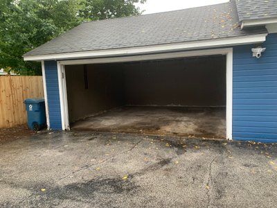 20 x 20 Garage in Aurora, Illinois near [object Object]