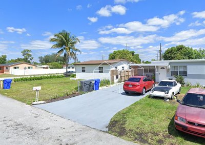 30 x 20 Driveway in Hollywood, Florida near [object Object]