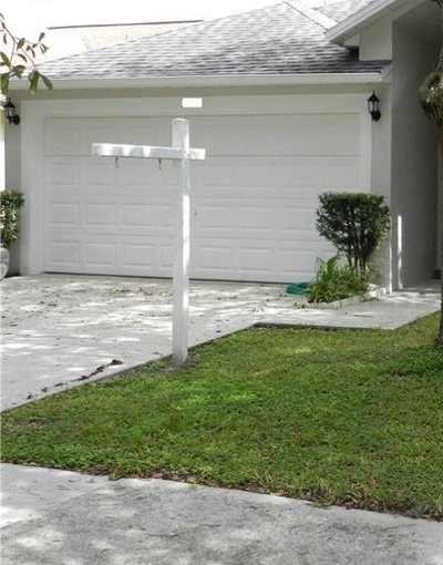 20 x 10 Driveway in Palm Harbor, Florida near 3486 East Lake Business, Palm Harbor, FL 34685-2401, United States