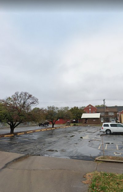 20 x 10 Parking Lot in Coffeyville, Kansas near [object Object]