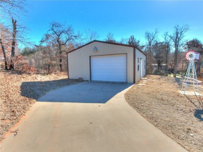 30×24 self storage unit at I-240 Oklahoma City, Oklahoma