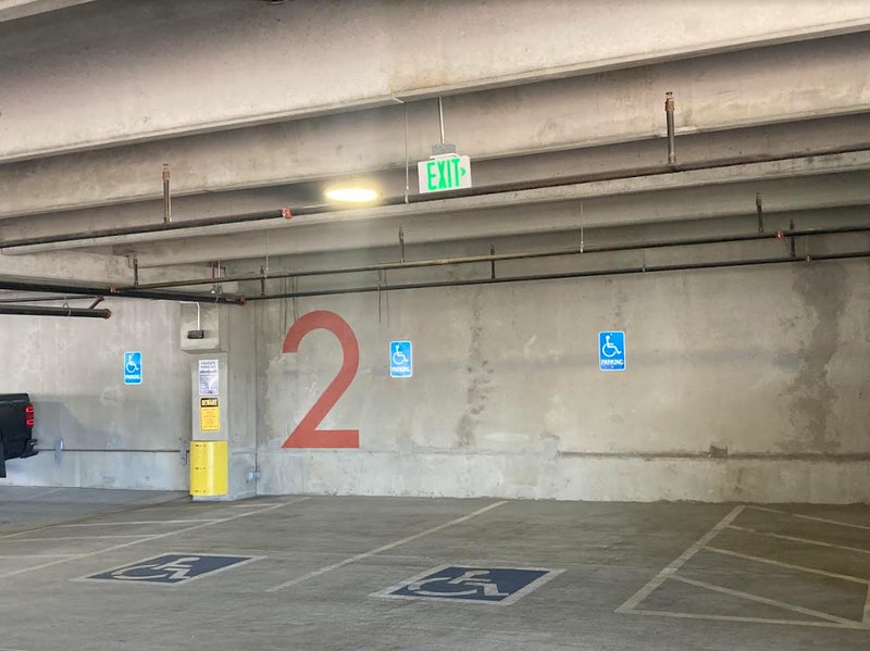 10 x 20 Parking Garage in Denver, Colorado near [object Object]