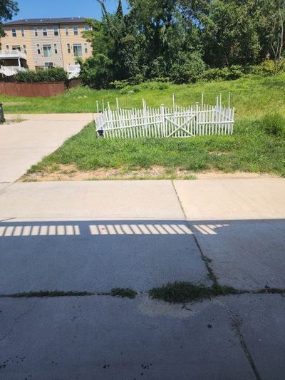 10 x 30 Driveway in Washington, District of Columbia near [object Object]