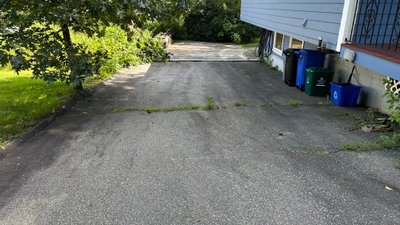 86 x 19 Driveway in Worcester, Massachusetts near [object Object]
