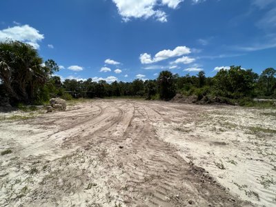 100 x 30 Unpaved Lot in Naples, Florida near [object Object]