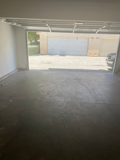 20 x 10 Garage in Lancaster, California