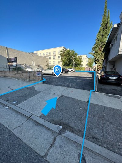 20 x 10 Parking Lot in Sherman Oaks, California near [object Object]