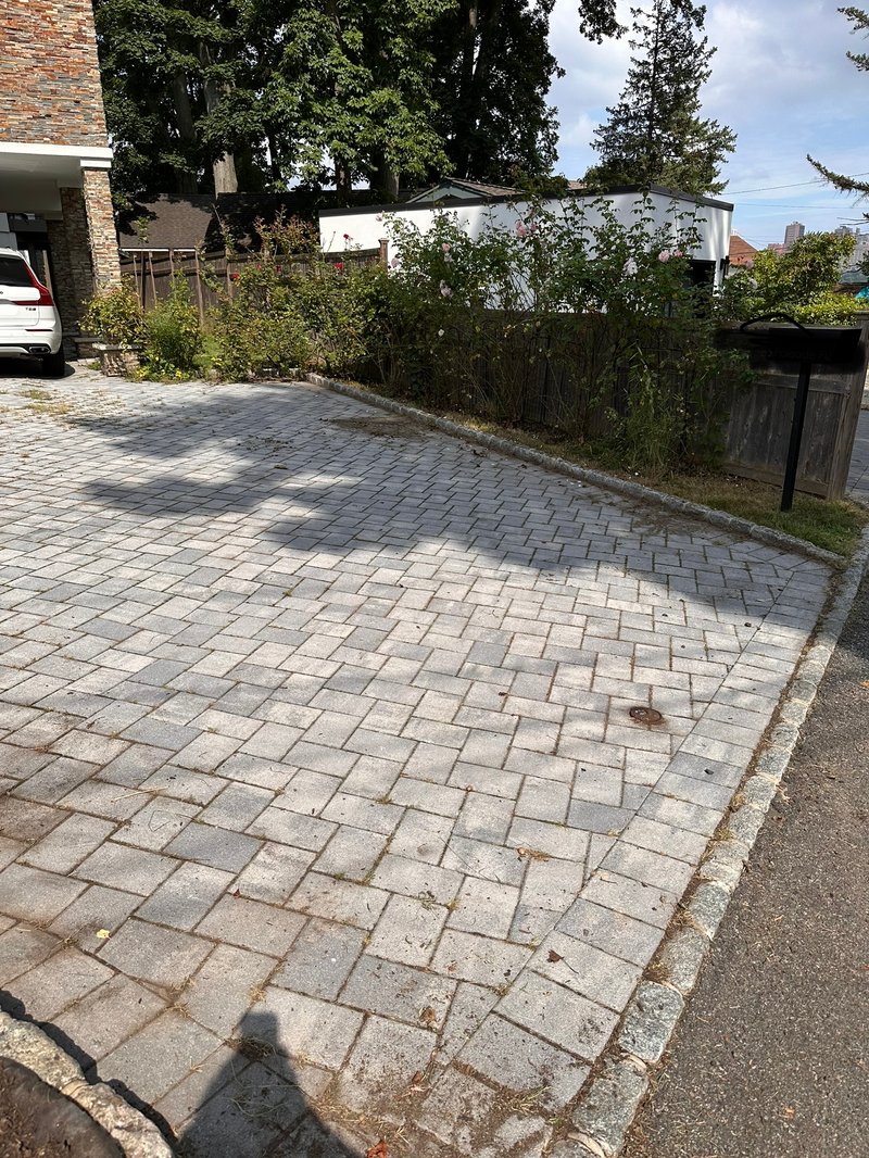Driveway in Edgewater, New Jersey 0