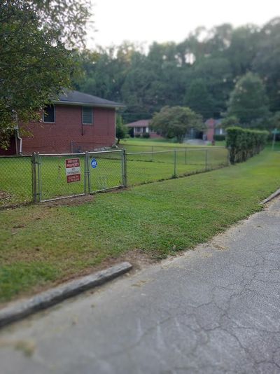 30 x 10 Unpaved Lot in Atlanta, Georgia