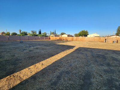40 x 10 Unpaved Lot in Fresno, California near [object Object]
