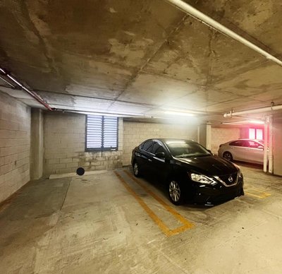 20 x 10 Parking Garage in Miami, Florida near [object Object]