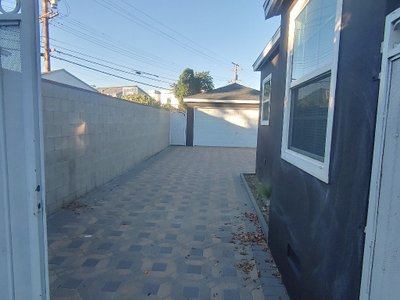 20 x 10 Driveway in Burbank, California near [object Object]