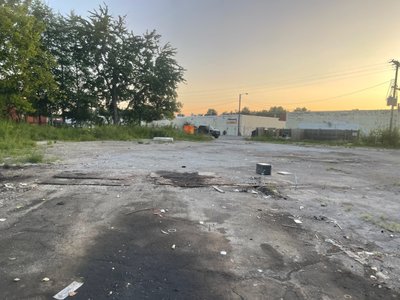 40 x 10 Unpaved Lot in Louisville, Kentucky near [object Object]