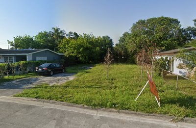 25 x 10 Unpaved Lot in Fort Lauderdale, Florida near [object Object]