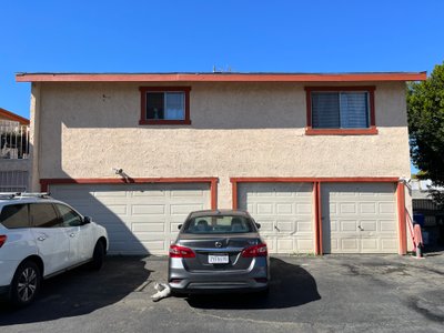 20 x 10 Garage in Ontario, California near [object Object]
