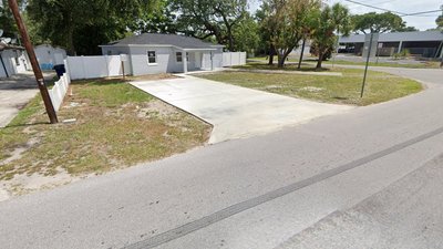 20 x 10 Driveway in Tampa, Florida near [object Object]