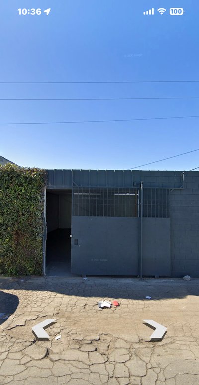 15 x 25 Warehouse in Compton, California near [object Object]
