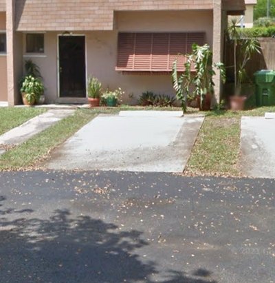 30 x 10 Driveway in Pembroke Pines, Florida near [object Object]