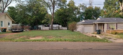 30 x 10 Unpaved Lot in Tyler, Texas near [object Object]