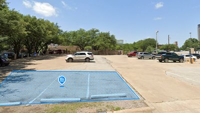 20 x 10 Parking Lot in Dallas, Texas near N Stemmons Fwy, Dallas, TX 75207, United States