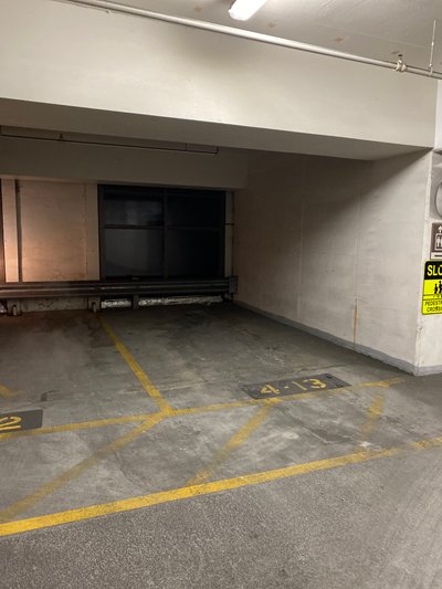 10 x 30 Parking Garage in Chicago, Illinois near [object Object]