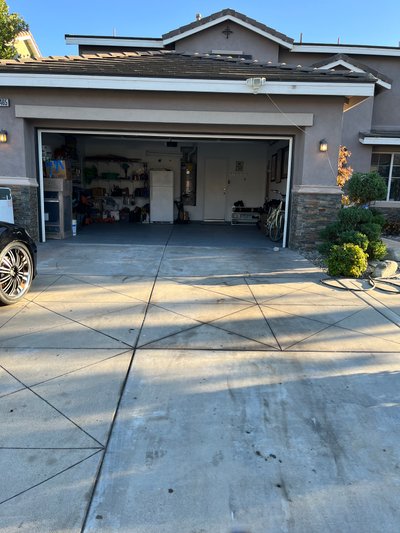 20 x 20 Garage in Fontana, California