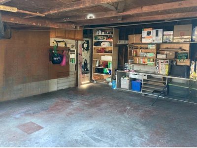 20 x 10 Garage in Pomona, California near [object Object]