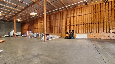 144 x 144 Warehouse in Gardena, California near [object Object]