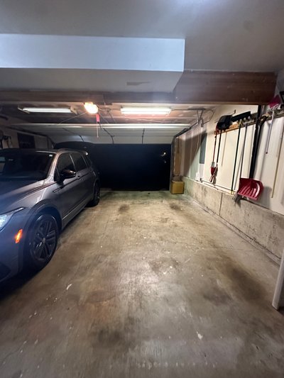 27 x 20 Garage in Redmond, Washington near [object Object]