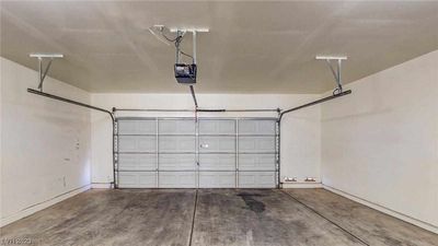 24 x 24 Garage in Las Vegas, Nevada near [object Object]