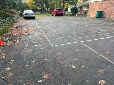 50 x 10 Parking Lot in Issaquah, Washington near [object Object]