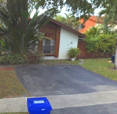 20 x 10 Driveway in Pembroke Pines, Florida near [object Object]