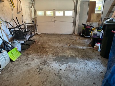 10 x 10 Garage in Marlborough, Massachusetts