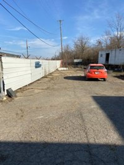 40 x 10 Unpaved Lot in Indianapolis, Indiana