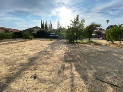 30 x 10 Unpaved Lot in Los Angeles, California