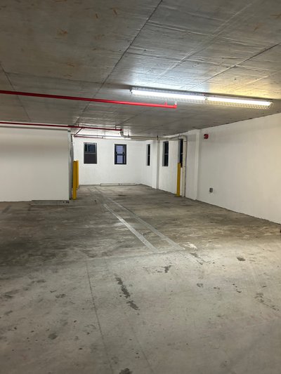 10 x 30 Parking Garage in Miami, Florida near [object Object]