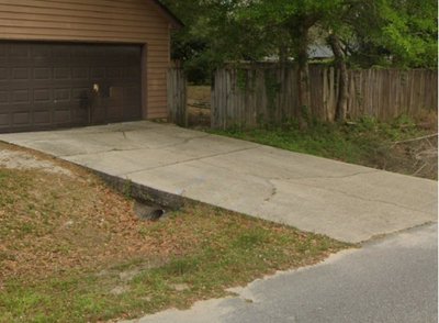 35 x 10 Driveway in Crestview, Florida near [object Object]