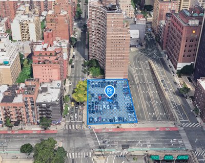 20 x 10 Parking Lot in New York, New York near [object Object]