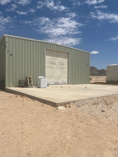 25 x 10 Warehouse in Lucerne Valley, California